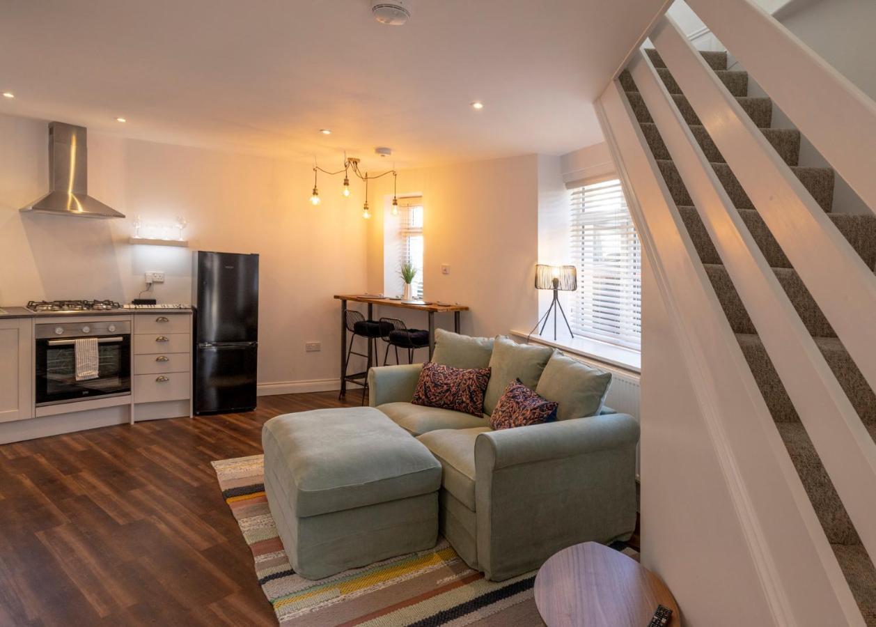 Modern Cottage For Couples, Parking, 3 Min 2 Beach ビール エクステリア 写真